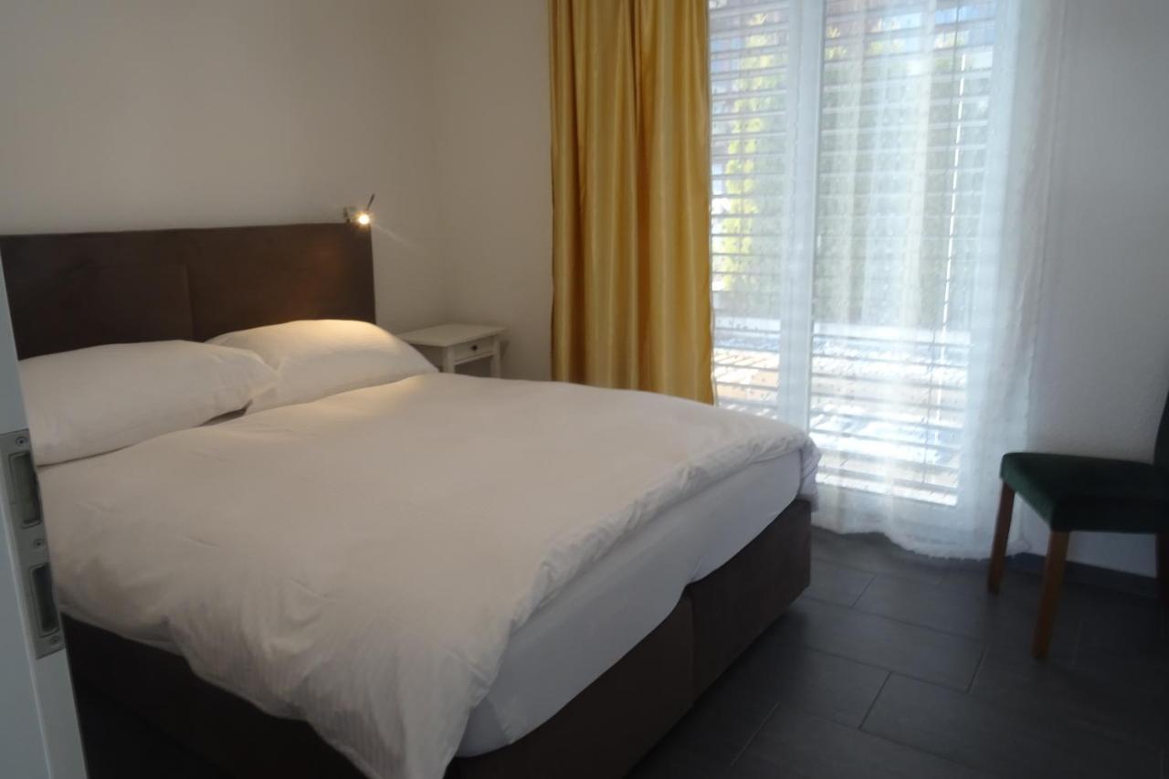 The Golf Apartments Entrelagos Exterior foto
